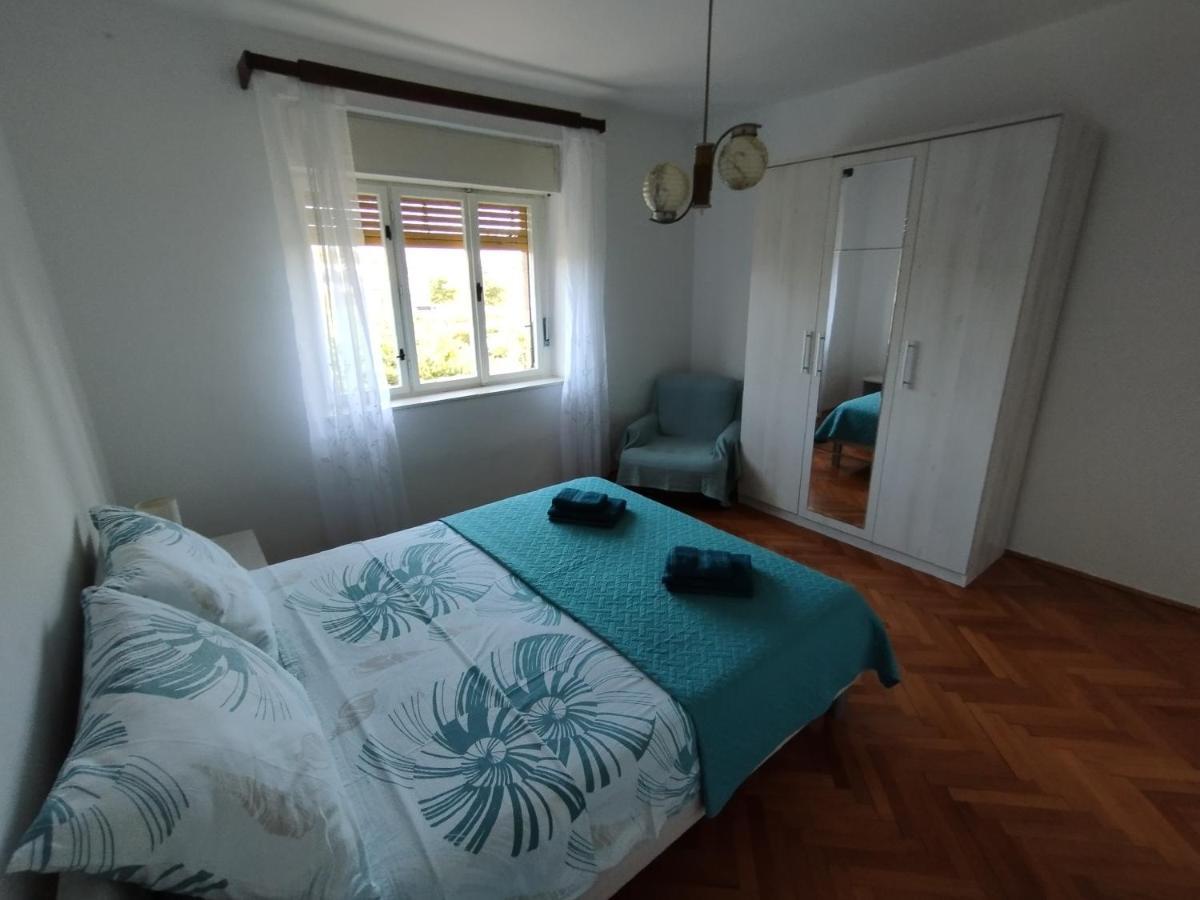 Appartement Rotor à Pula Extérieur photo